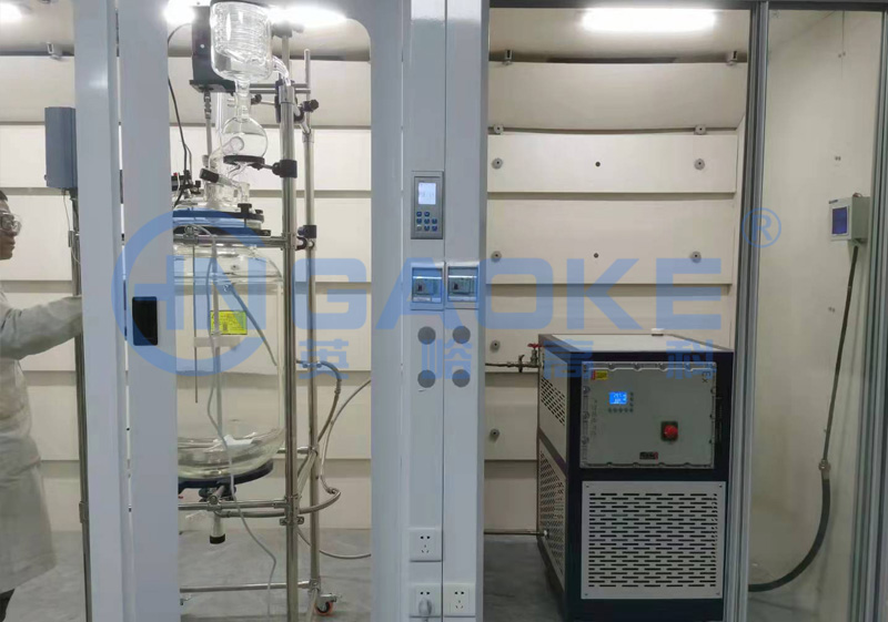 哪個廠家可以定制穩定性好的100L雙層玻璃反應釜？