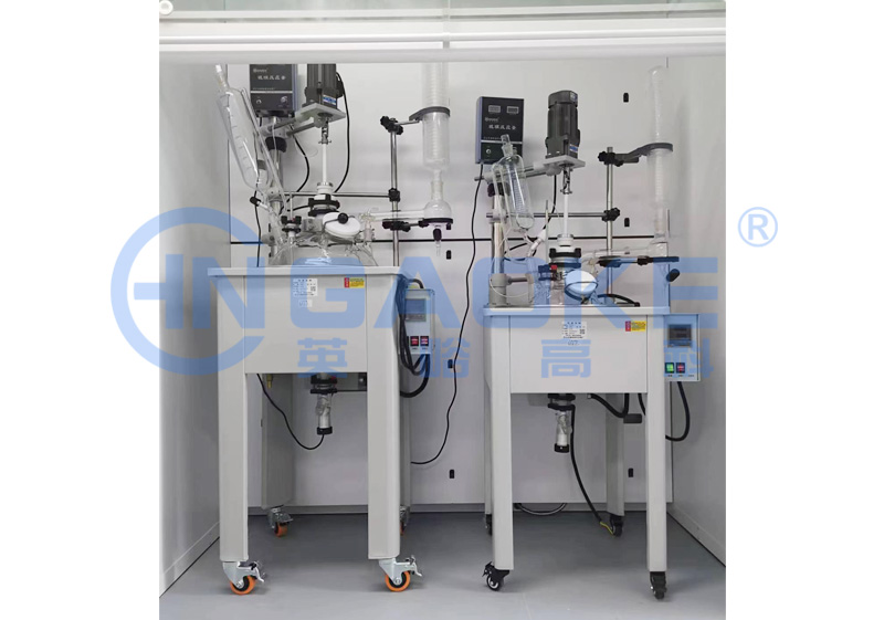 實驗室10L/20L單層玻璃反應釜&5L新型雙層玻璃反應釜應用現場